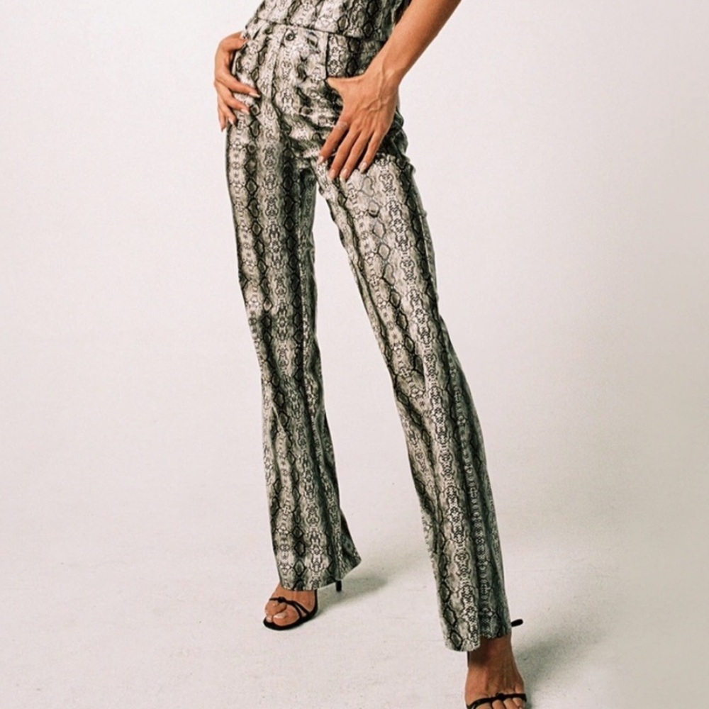Tiger Mist Maxine Pants Snake Print Straight Leg High Rise Black White Size M